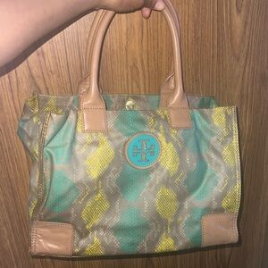 COPY - Tory burch tote